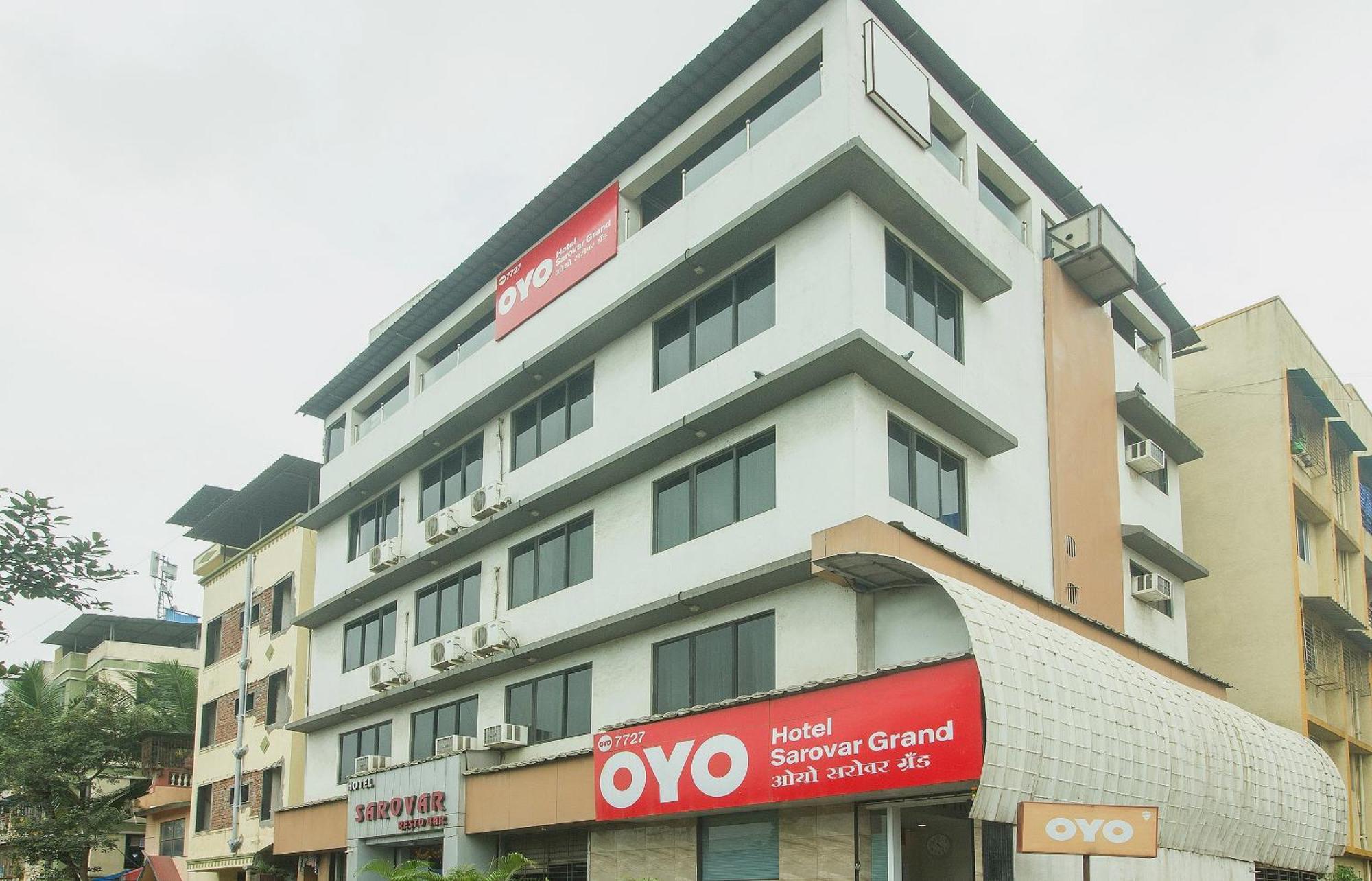 Oyo Hotel Sarovar Grand Kalamboli Exterior foto